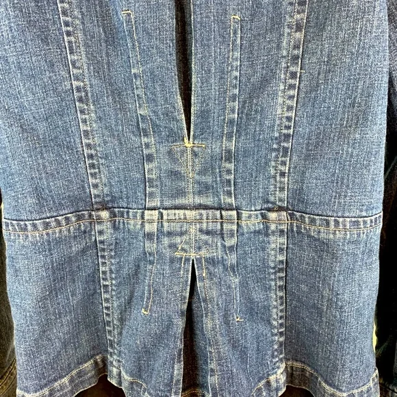 Motto unique MOTO style Jean Jacket, Size Small - Picture 4 of 8